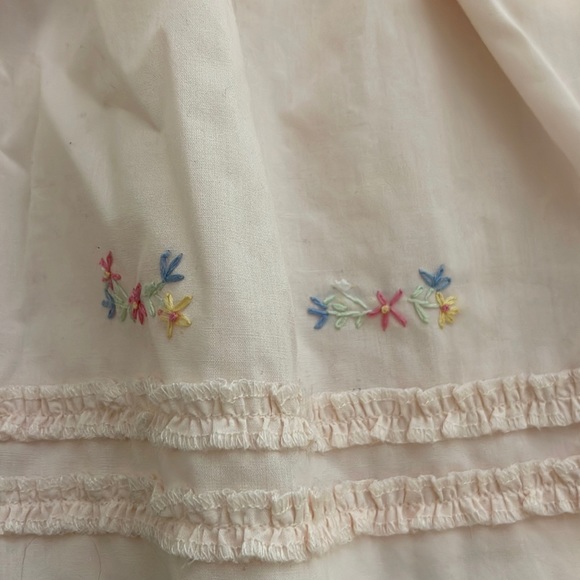 Chloe Louise Smocked Embroidered Floral Dress Size 3-6 Months - Picture 2 of 4